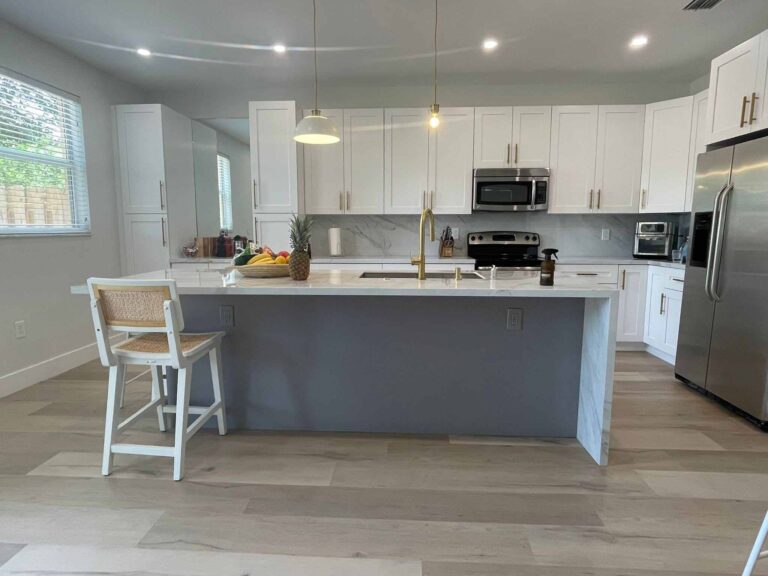 kitchen-remodel-after-FullProRestoration-11906-Miramar-Pkwy-Miramar-FL-33025-786-218-2108